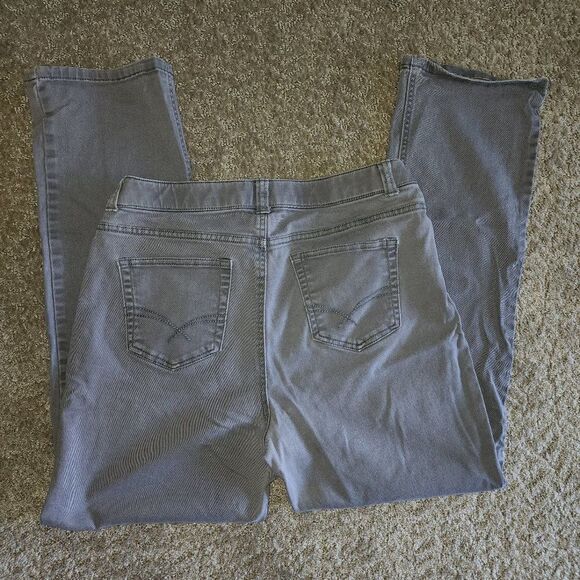 Croft &Barrow Women Stretch Straight Leg Jeans - Picture 2 of 5